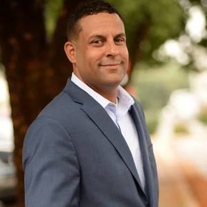 Meet your Posher, Corey